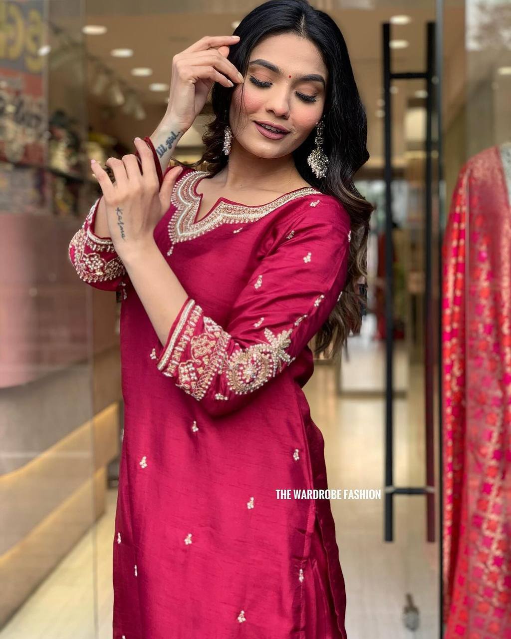 Wedding Wear Roman Silk Zari Embroidered Work Ready Made Salwar Suit