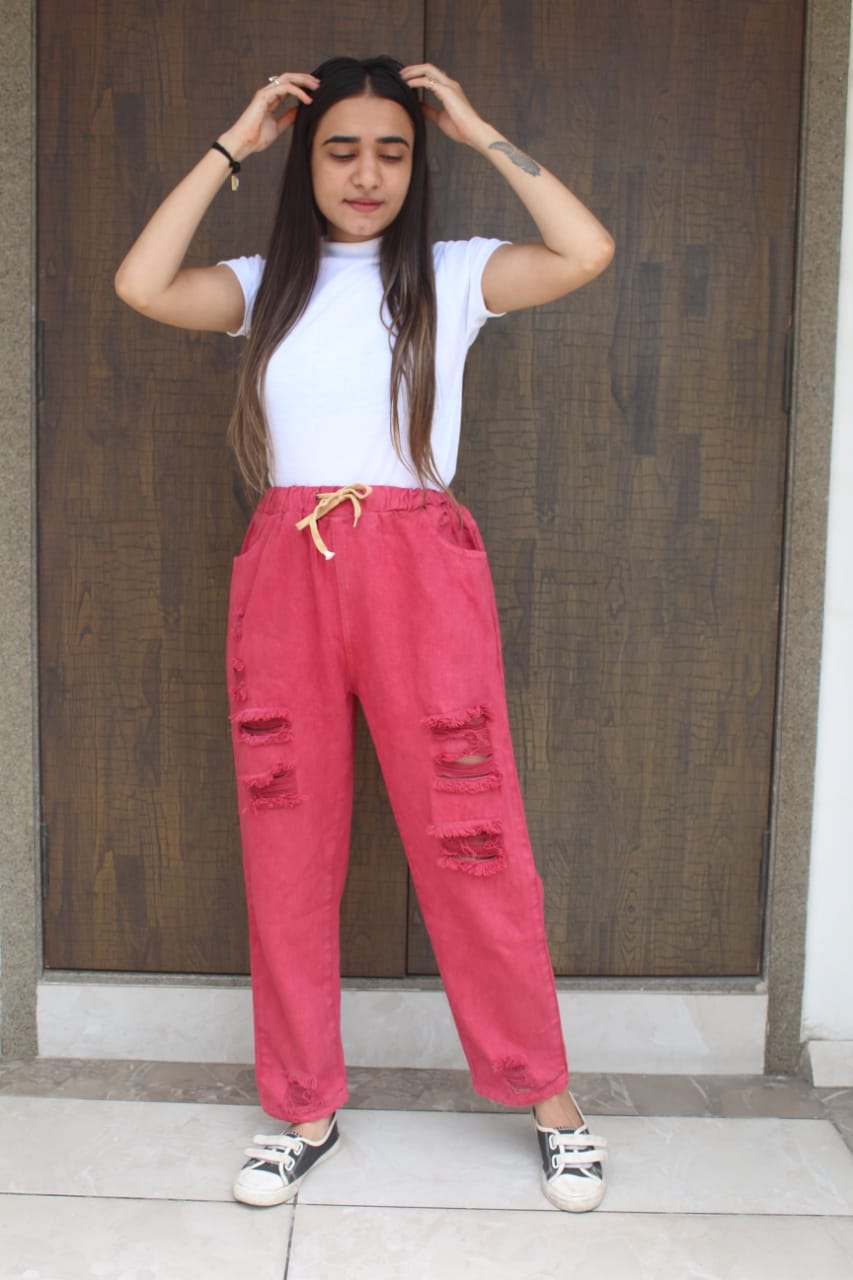 Mom fit Denim high west cargo Jeans and T shirt Combo for ladies