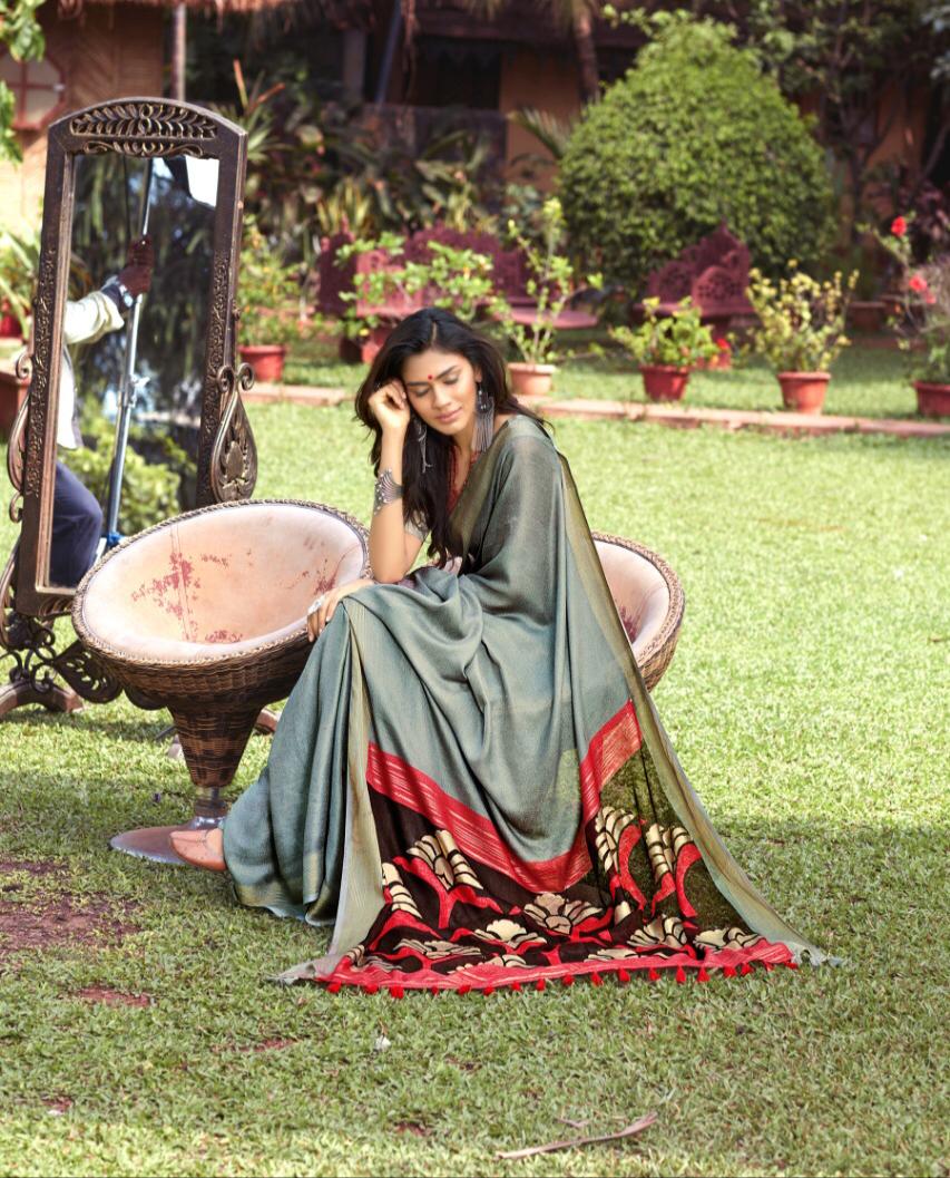 Spectacular Grey Colored Party Wear Linen Printed Saree For Women