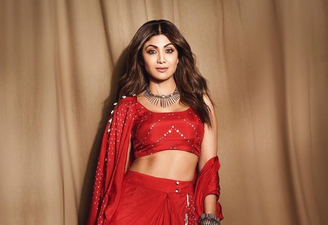 Shilpa Shetty Stuns in Scarlet Cape Set for "Sukhee" Promotions