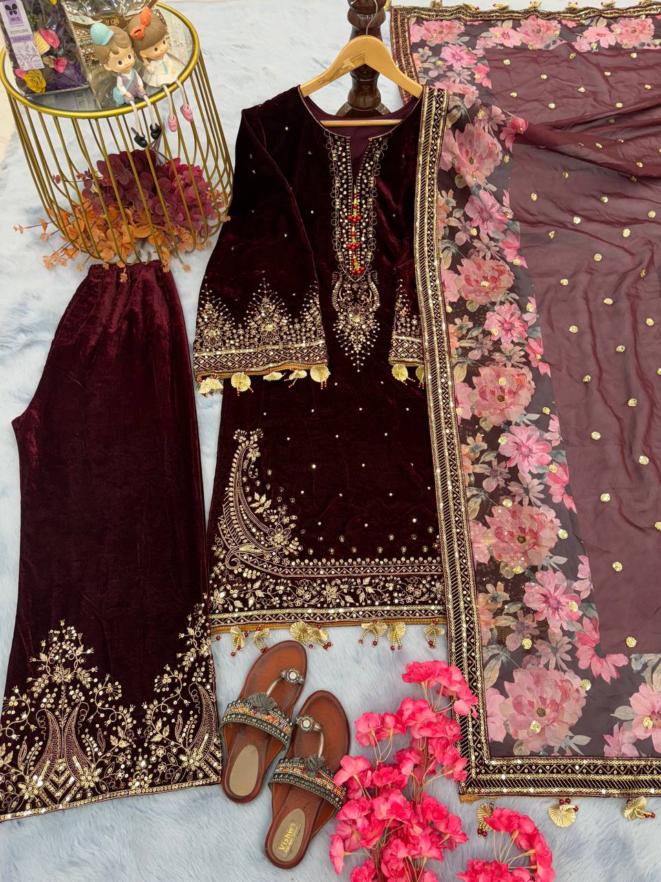 Winle Velvet Kurti top Plazzo Pent Suit With Dupatta Set