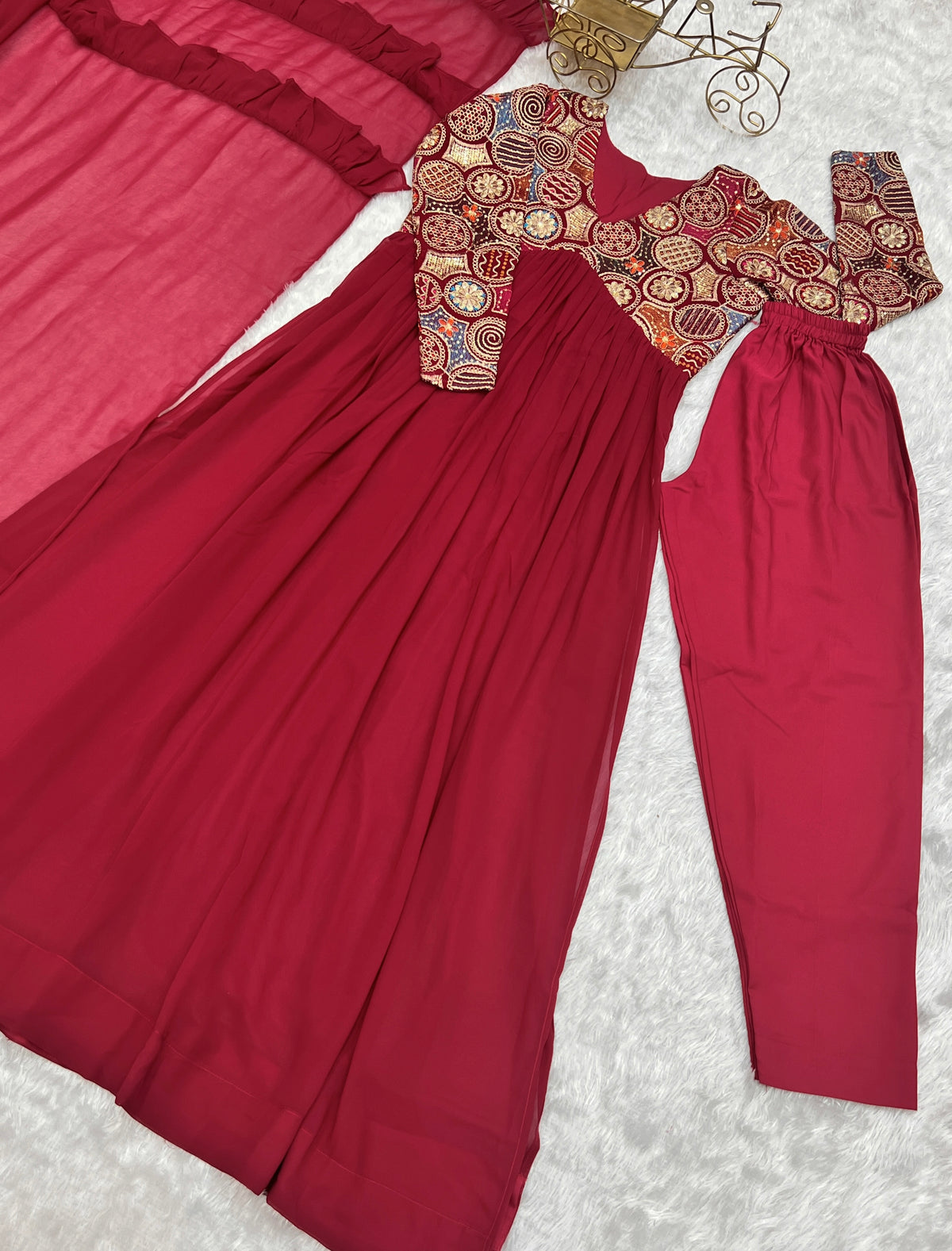 Ville Fashion Women Long Kurta Dupatta Set