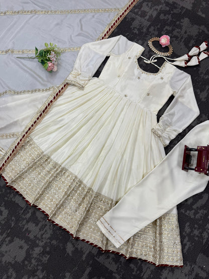 Elegant Chinon Silk Ethnic Set with Thread Sequence Embroidery