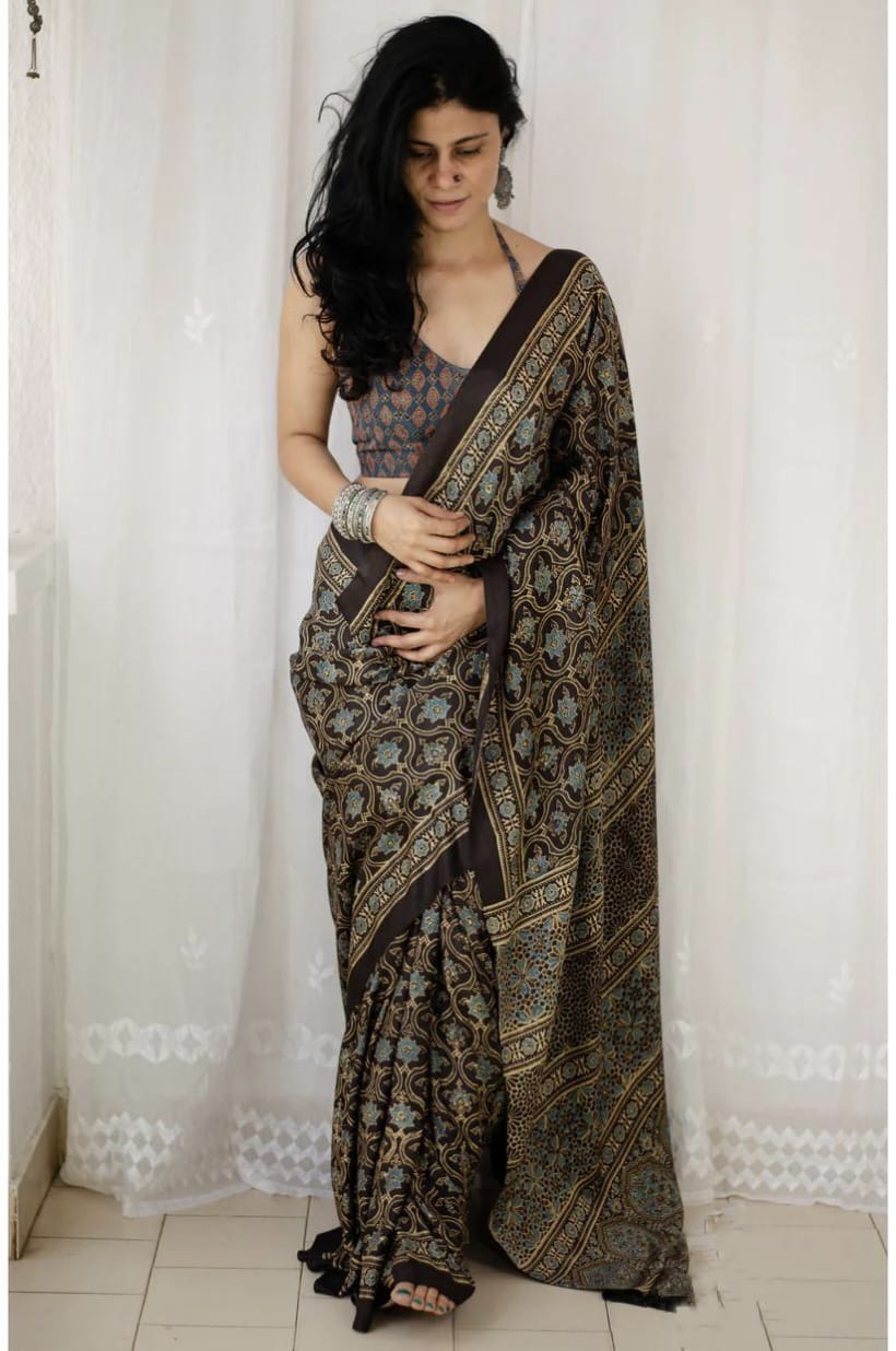 Latest Digital Printed Mono Cotton Saree with blouse