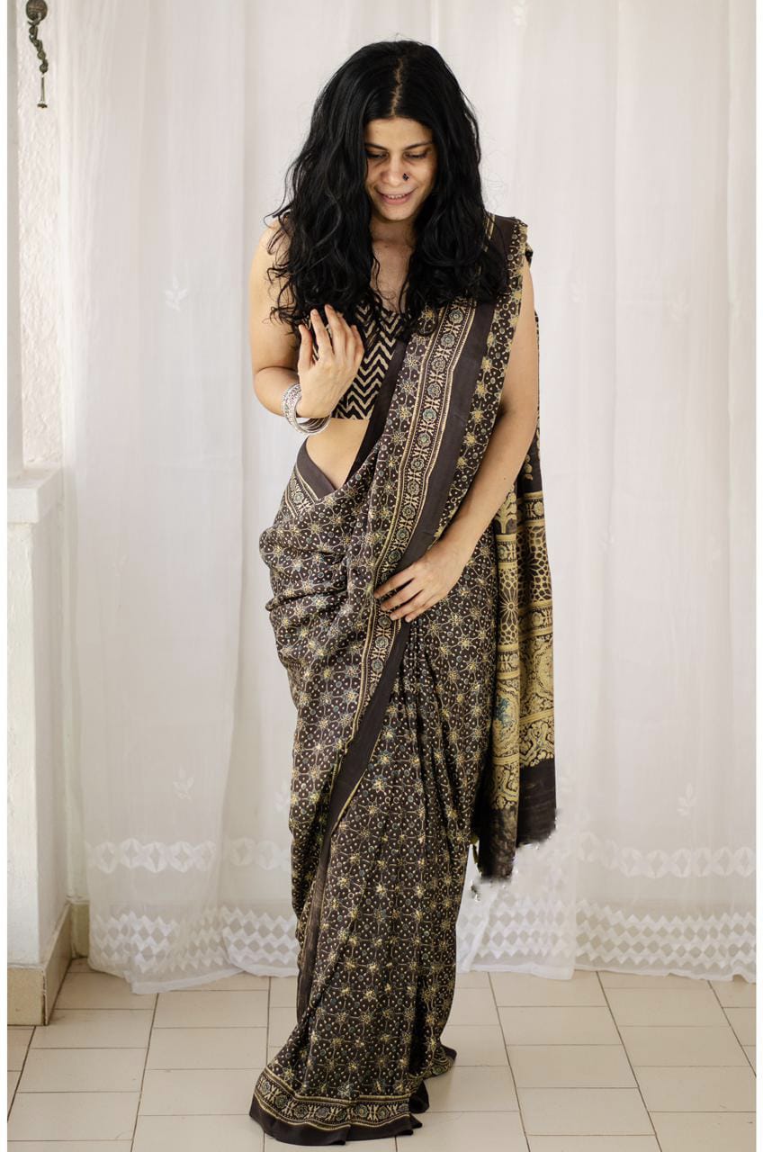Latest Digital Printed Mono Cotton Saree with blouse