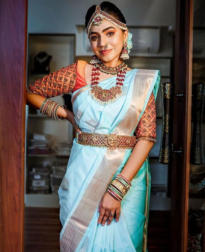Women's Kanjivaram Soft Silk Saree For Wedding With Un-Stitched Blouse Piece Paithani