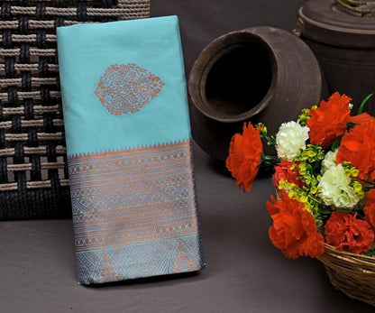 Women's Kanjivaram Soft Silk Saree For Wedding With Un-Stitched Blouse Piece Paithani