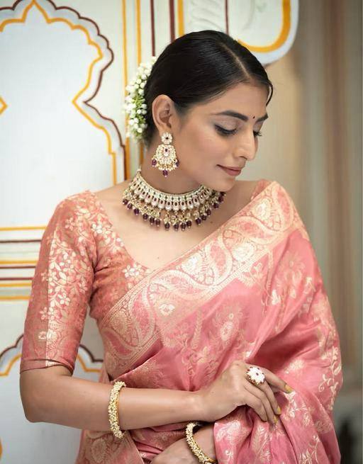 Reach Pallu Jacquard Saree For Women