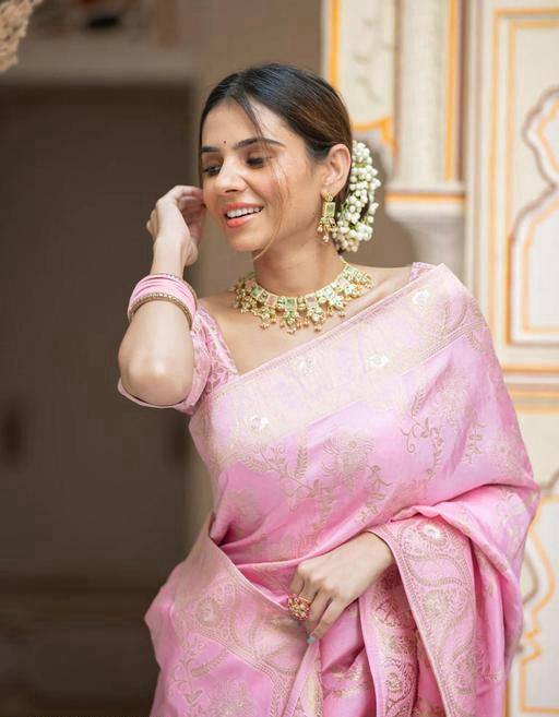 Reach Pallu Jacquard Saree For Women
