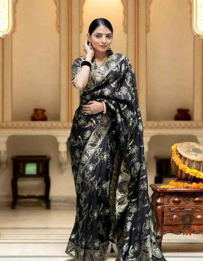Reach Pallu Jacquard Saree For Women