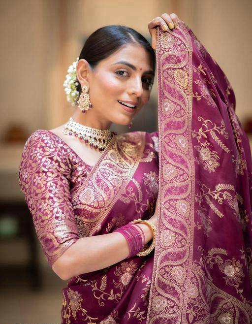 Reach Pallu Jacquard Saree For Women