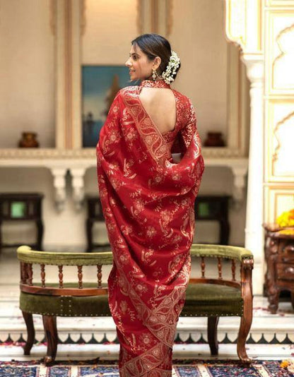 Reach Pallu Jacquard Saree For Women