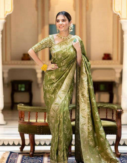 Reach Pallu Jacquard Saree For Women