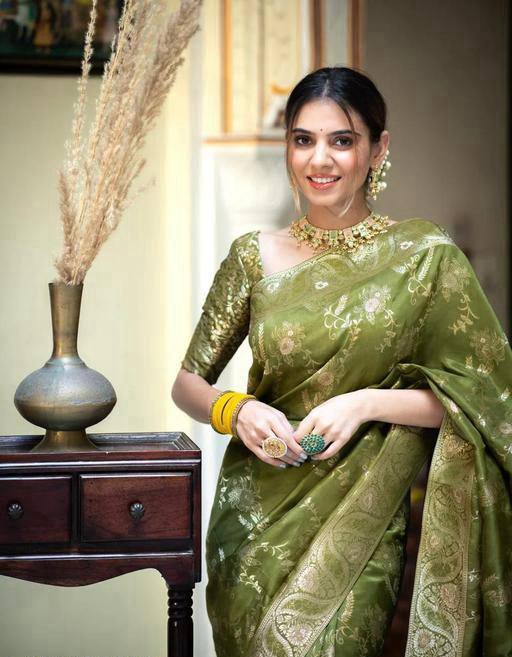 Reach Pallu Jacquard Saree For Women