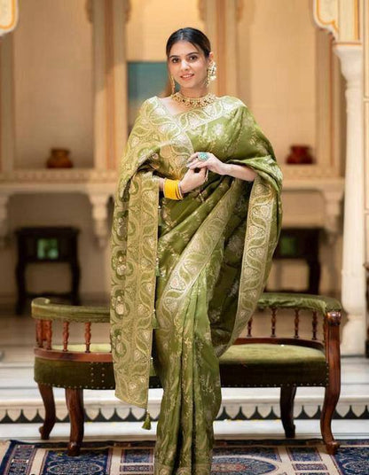 Reach Pallu Jacquard Saree For Women