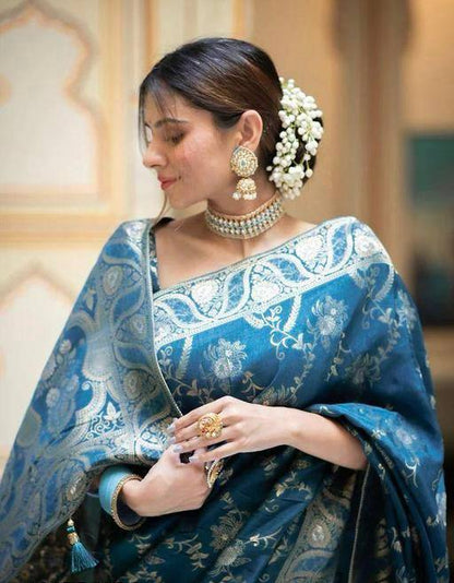 Reach Pallu Jacquard Saree For Women