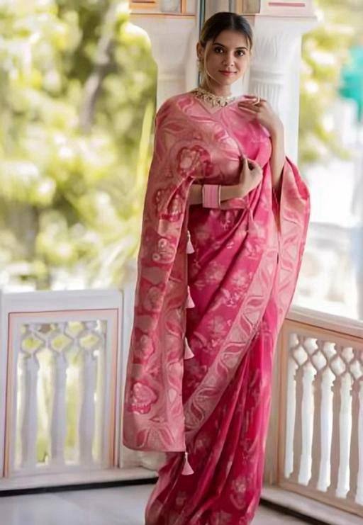 Reach Pallu Jacquard Saree For Women