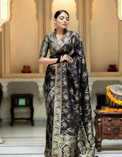 Reach Pallu Jacquard Saree For Women