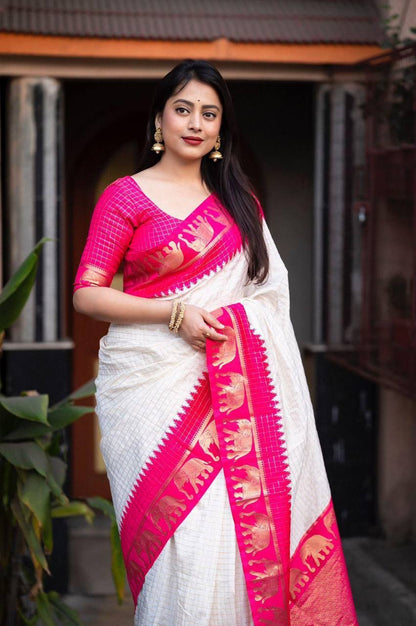 Reach Pallu Jacquard Saree For Women