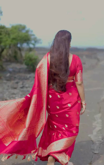 Reach Pallu Jacquard Saree For Women