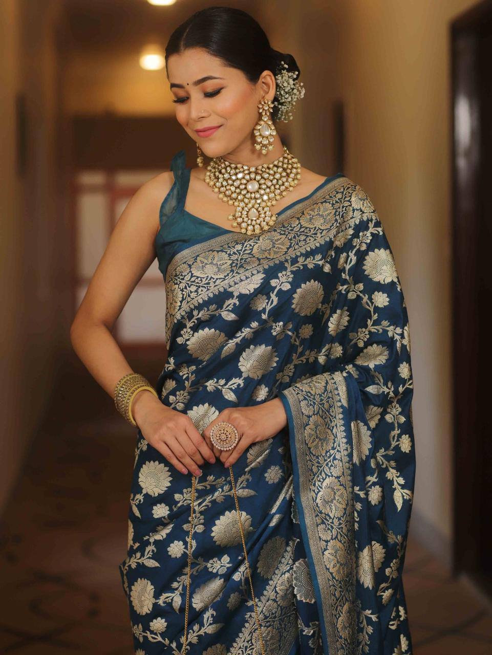 Reach Pallu Jacquard Saree For Women
