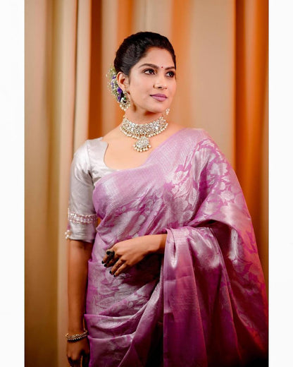 Reach Pallu Jacquard Saree For Women