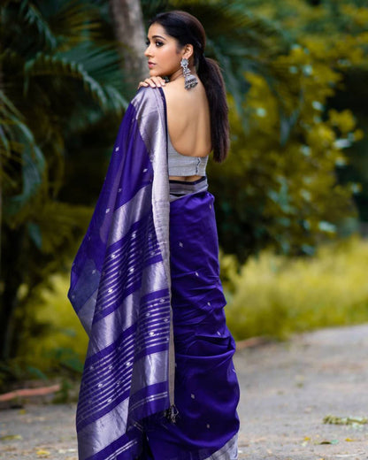 Reach Pallu Jacquard Saree For Women