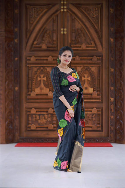 Reach Pallu Jacquard Saree For Women