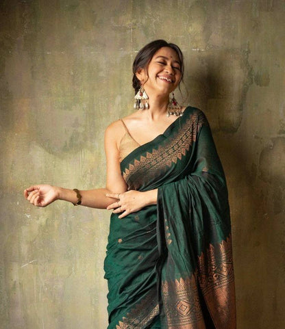 Reach Pallu Jacquard Saree For Women