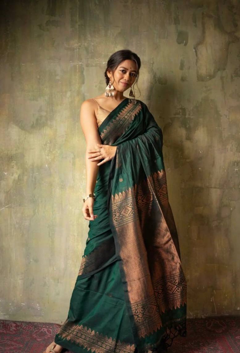 Reach Pallu Jacquard Saree For Women