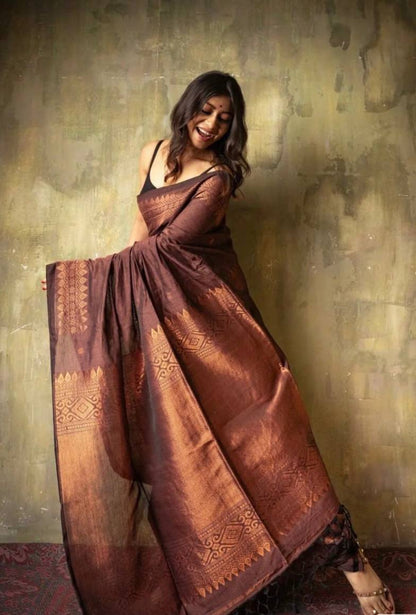 Reach Pallu Jacquard Saree For Women