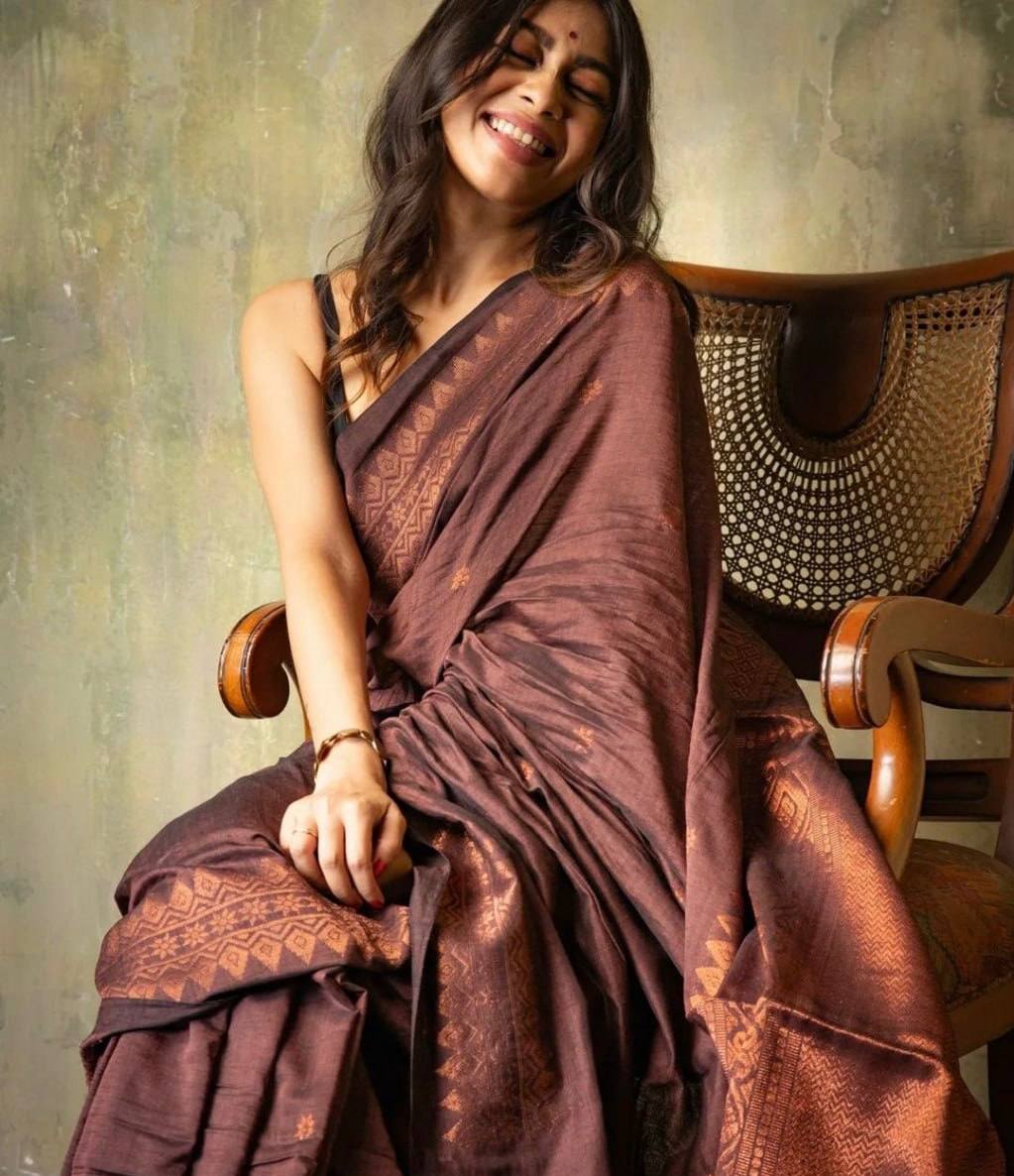 Reach Pallu Jacquard Saree For Women