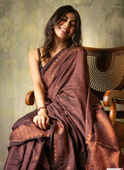 Reach Pallu Jacquard Saree For Women