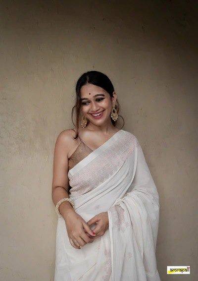 Reach Pallu Jacquard Saree For Women