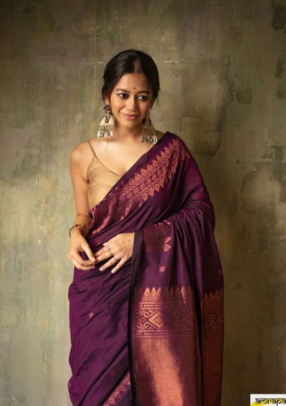 Reach Pallu Jacquard Saree For Women
