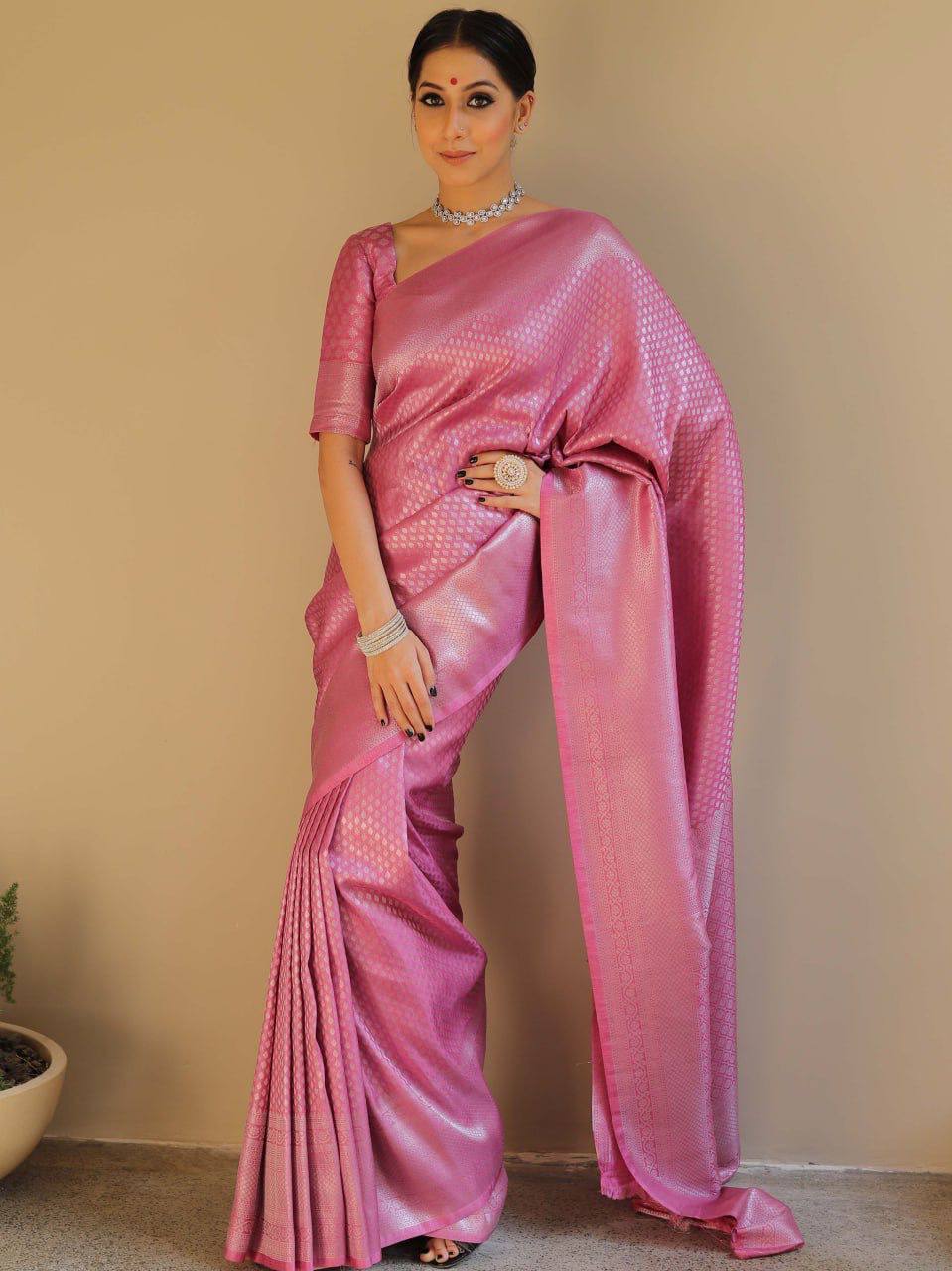 Reach Pallu Jacquard Saree For Women