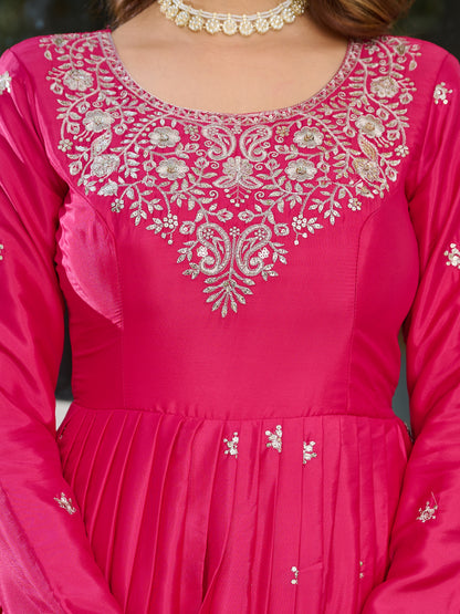Exquisite American Silk Embroidered Gown Set