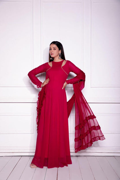 Elegant Anarkali Gown With Lace Border Dupatta