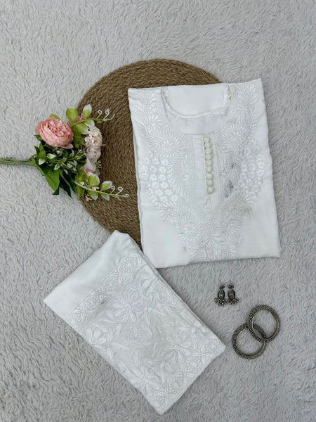 Beautiful Designer ChikanKari Kurta Pent Set