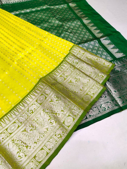 Beautiful Rich Pallu & Jacquard Work On All Over The Saree