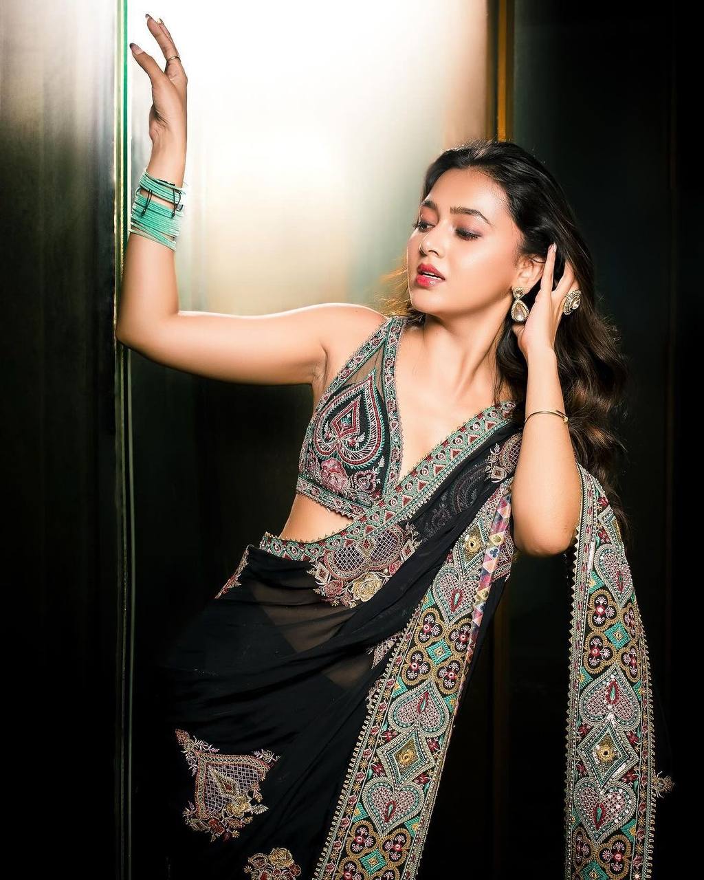 Stylish Black Color Georgette Sequene Embroidered Work Saree Blouse