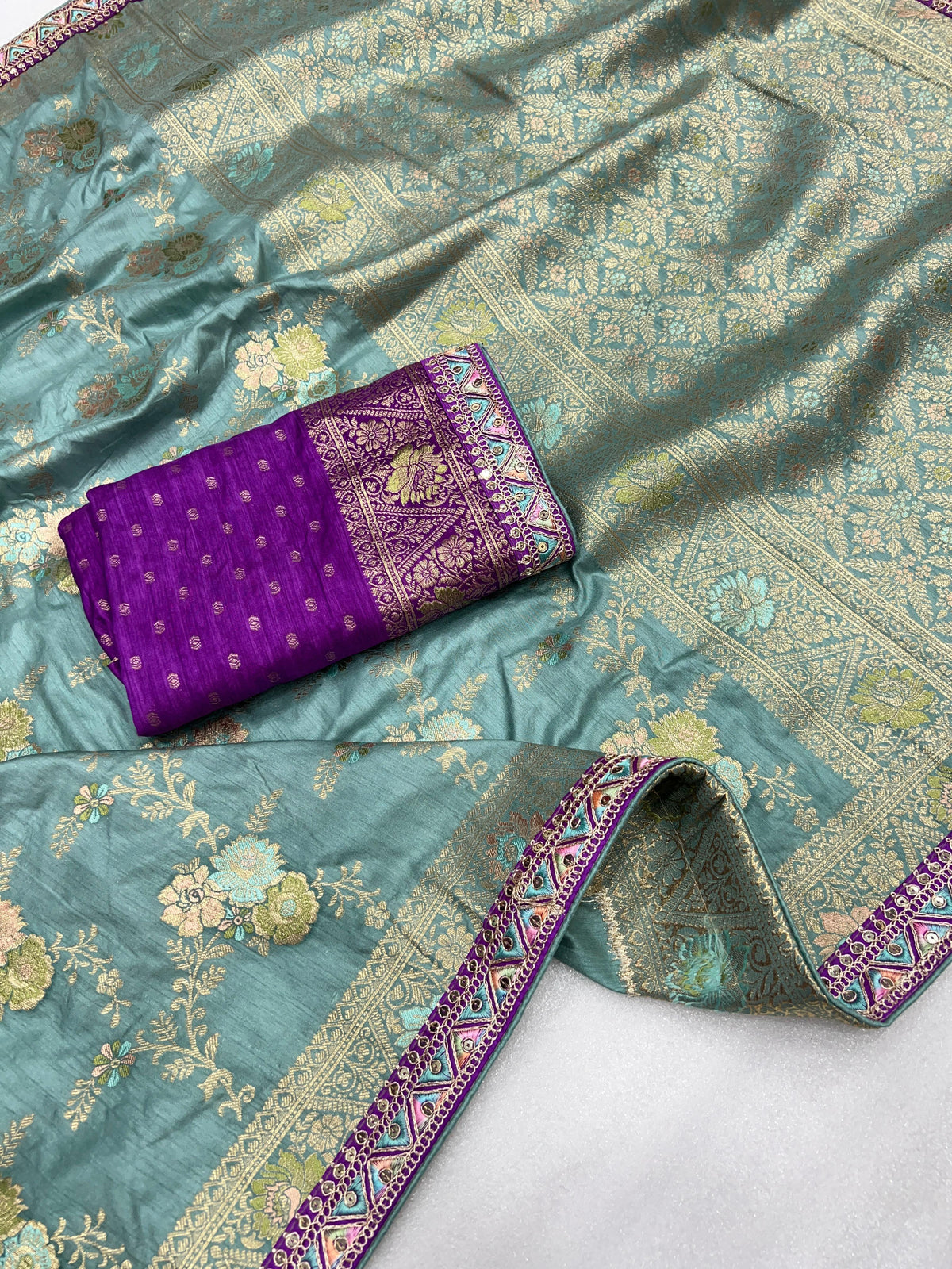 Wedding Wear Dolla Silk Zari Weaving Embroidered Sequence Work Saree Blouse
