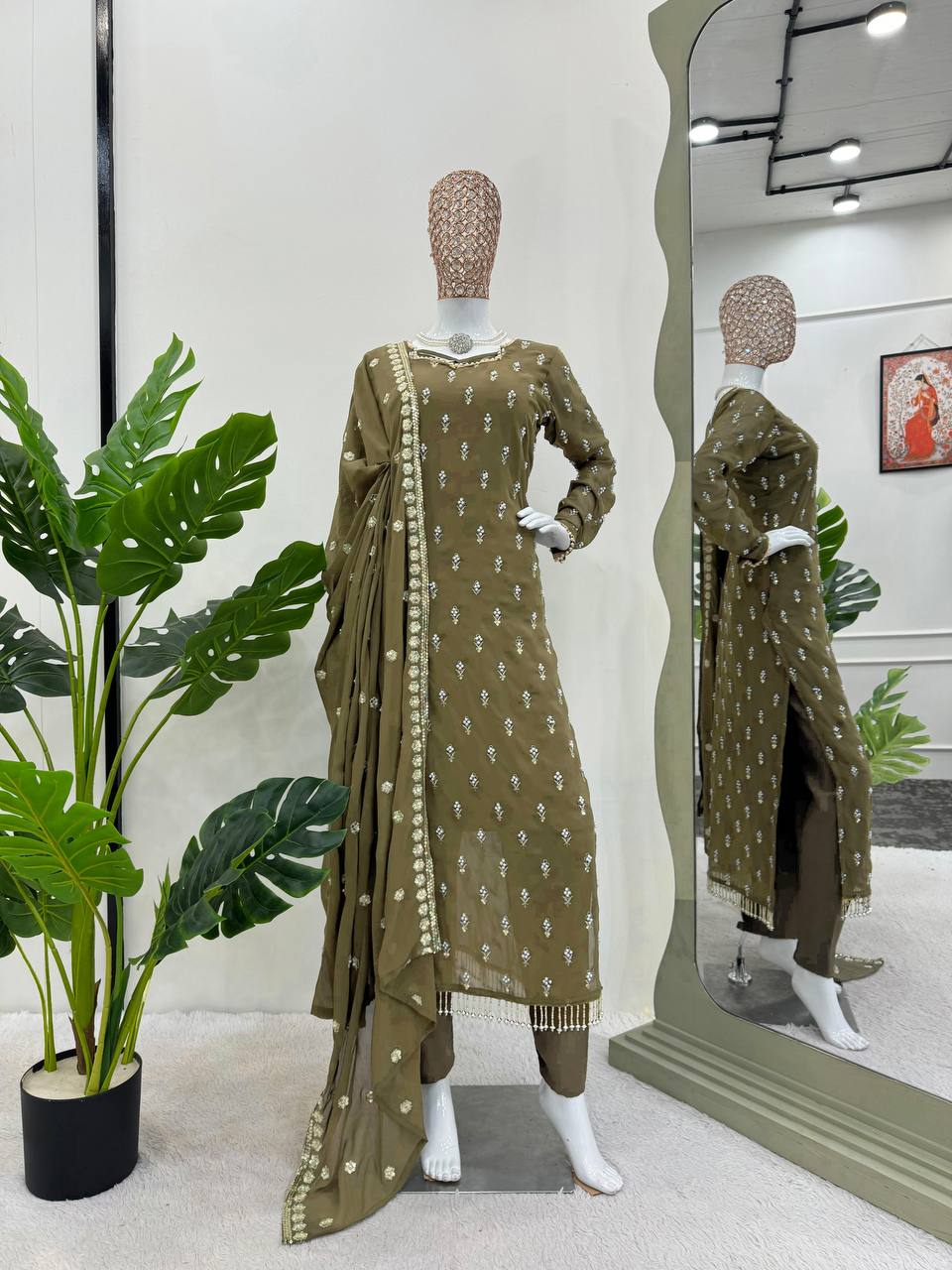 Pretty Georgette Rivet Moti Thread Work Ready Made Salwar Suit