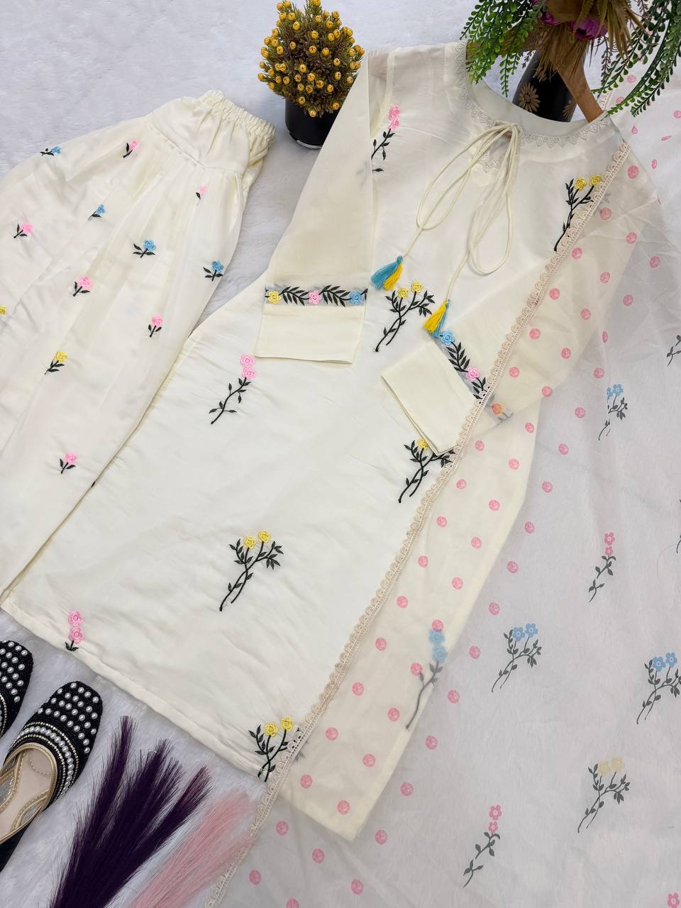 Exquisite Cotton Silk Multi-Needle Embroidered Farshi Salwar Suit