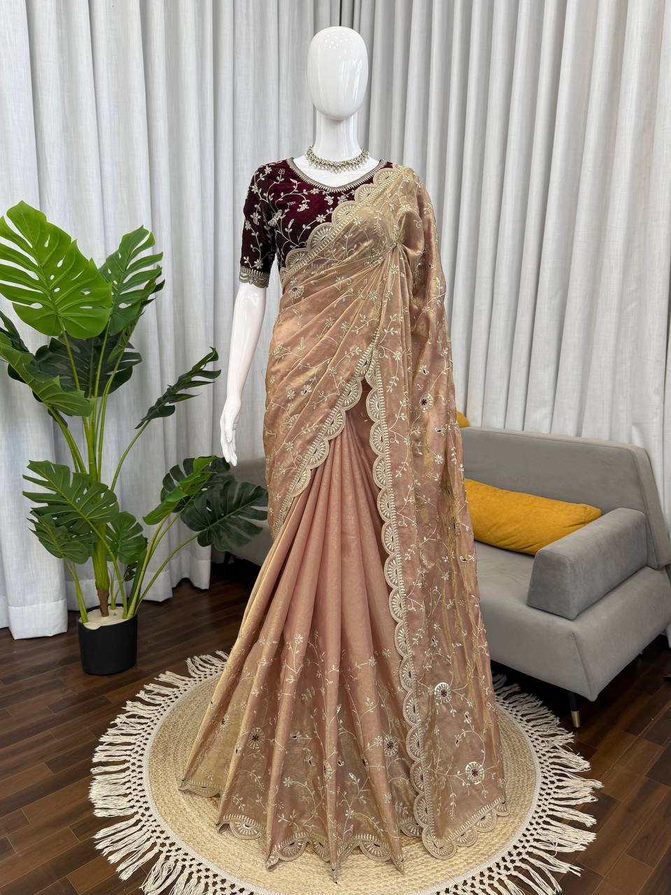 Exquisite Heavy Fendy Silk Saree with Intricate Embroidery