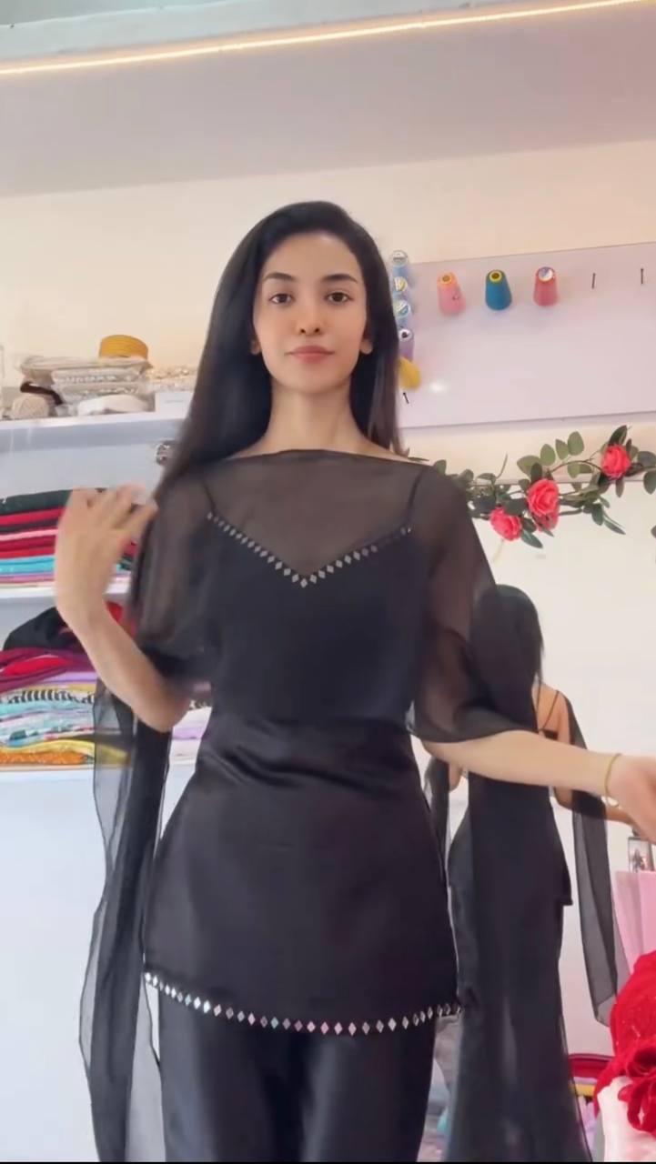 Exquisite Faux Georgette 3-Piece Set
