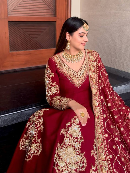 Exquisite Anarkali Suit Set – Faux Georgette with Sequence Embroidery