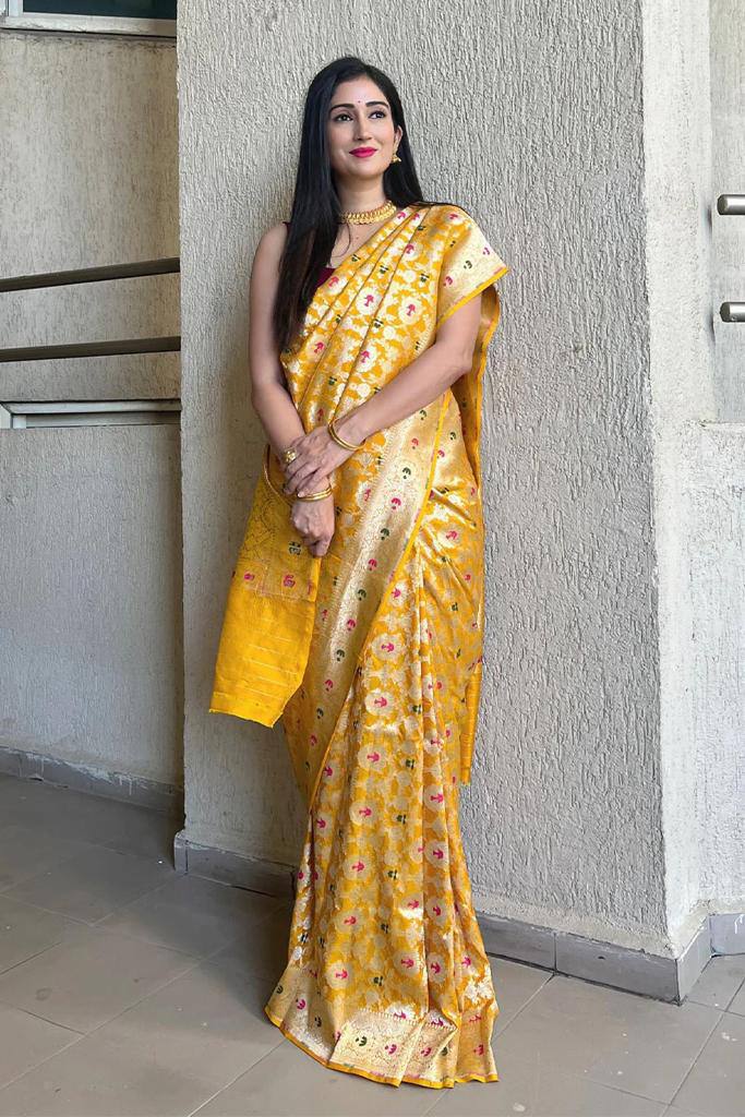 Soft Lichi Silk Saree with Rich Jacquard Work
