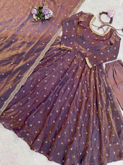 Exquisite Fendy Silk Gown Set