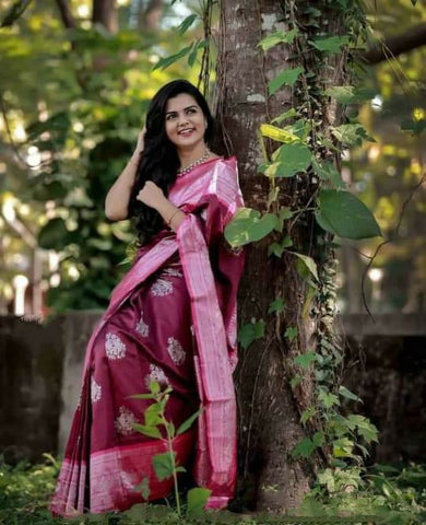 Reach Pallu Jacquard Saree For Women